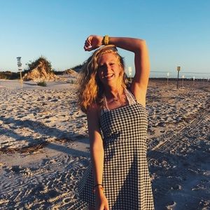 Meet your Posher, Natalie